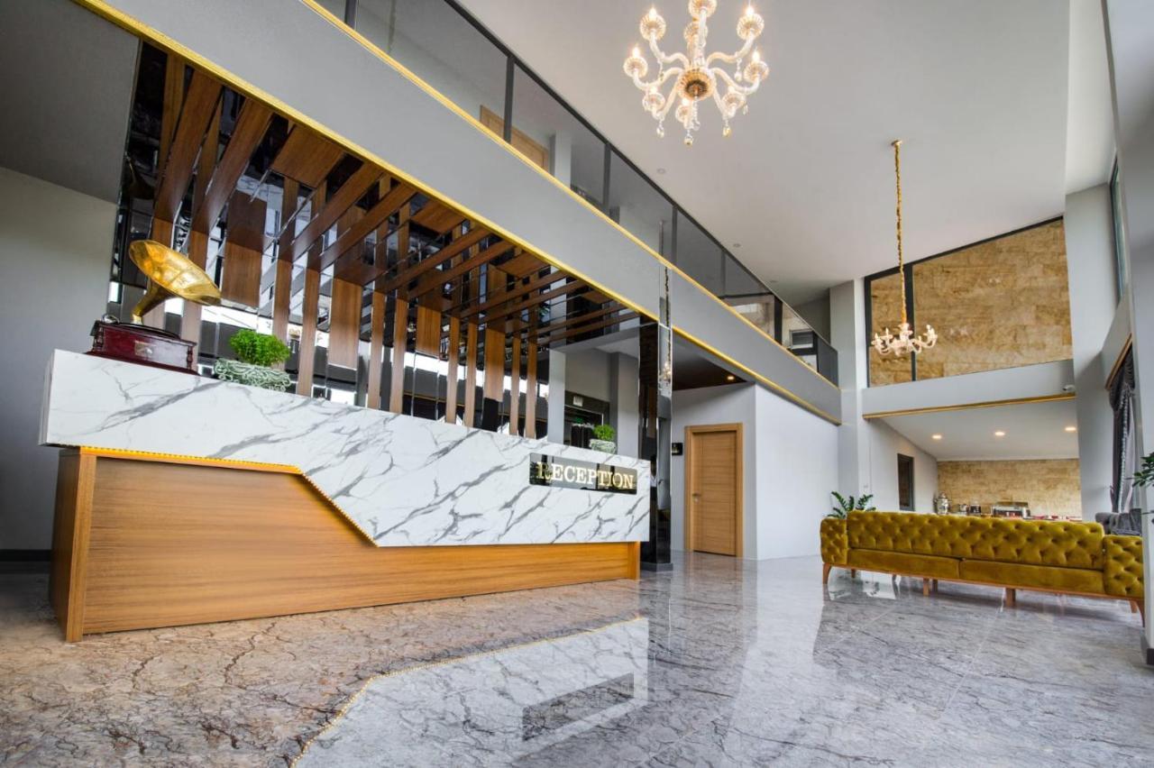 Canary Suite Otel ทรับซอน ภายนอก รูปภาพ