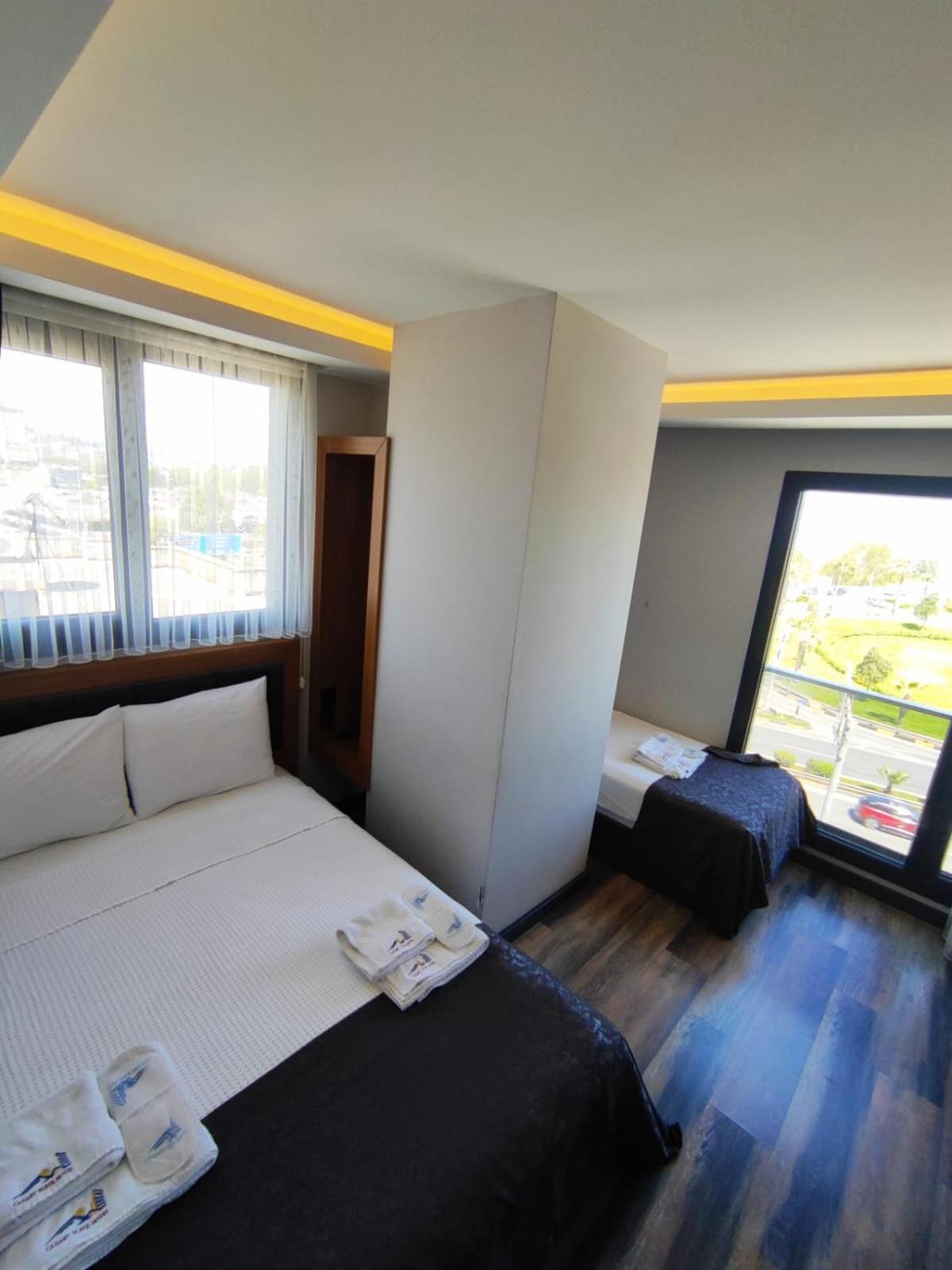 Canary Suite Otel ทรับซอน ภายนอก รูปภาพ