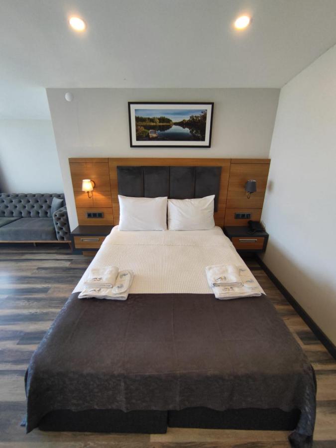 Canary Suite Otel ทรับซอน ภายนอก รูปภาพ